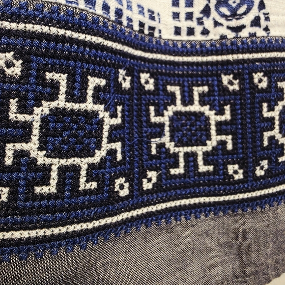 NWT Dylan Mosaic Blouse Embroidered Border Indigo Peasant Size Small - Picture 9 of 14